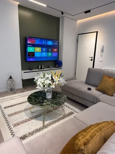 Tirane, jepet me qera apartament 1+1+Ballkon Kati 4, 74 m² 620 € (SIRI KODRA)