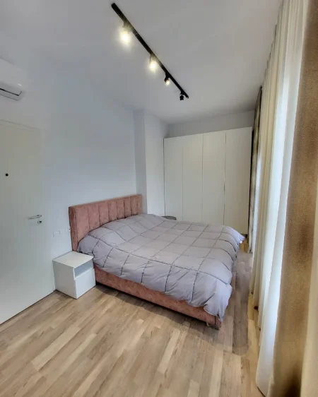 Tirane, jepet me qera apartament Kati 7, 62 m² 420 € (Kompleksi Mangalem, Ali Demi)