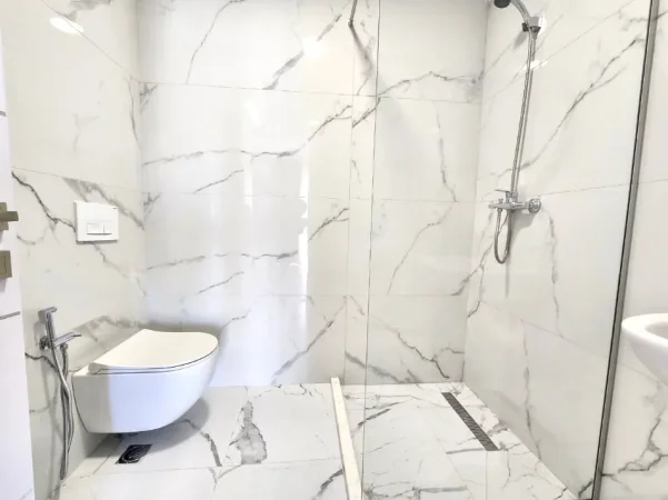 Super apartament me Qira: 1+1 📍 Shkozë I 70 m2 🔥37,000 Leke (përfshirë ujin & administrimin)🔥