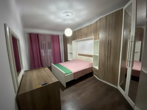 Tirane, jepet me qera apartament 2+1 Kati 2, 85 m² 580 € (Don Bosko)