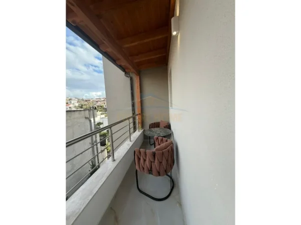 Durres, shitet apartament 2+1 Kati 3, 130.000 € 