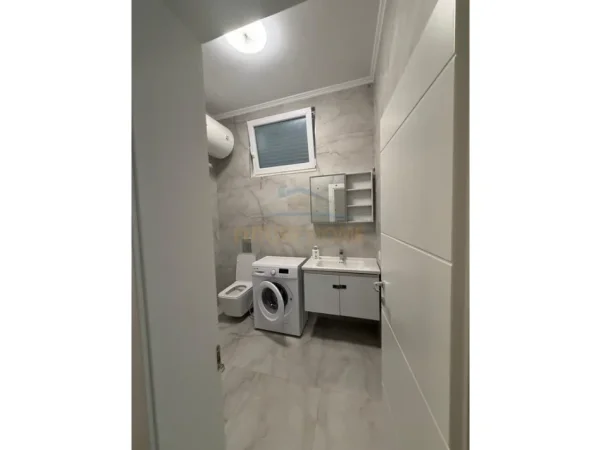 Durres, shitet apartament 2+1 Kati 3, 130.000 € 