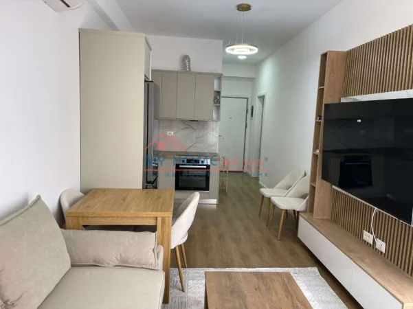 Tirane, jepet me qera apartament 1+1+Ballkon Kati 3, 55 m² 450 € (Rruga Pasho Hysa)