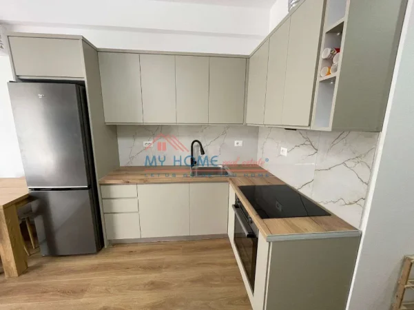 Tirane, jepet me qera apartament 1+1+Ballkon Kati 3, 55 m² 450 € (Rruga Pasho Hysa)