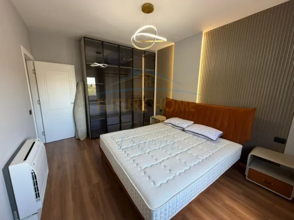 Tirane, jepet me qera apartament 1+1+Ballkon Kati 1, 76 m² 700 € (Lake Land Residence)
