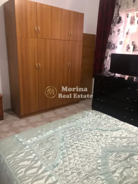 Tirane, jepet me qera shtepi 1+1 Kati 1, 50 m² 320 € (Laprake)