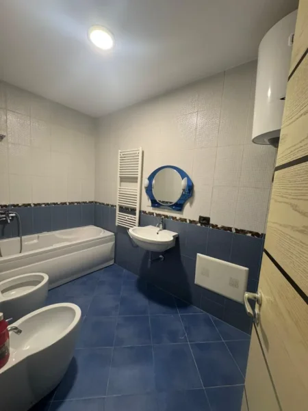 Tirane, shitet apartament 1+1 Kati 2, 62 m² 1.490.000 € (Kompleksi Colombo,Oxhaku)