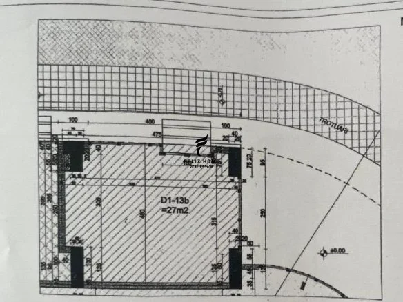 Tirane, jepet me qera dyqan Kati 0, 27 m² 450 € (RRUGA E DURRESIT)