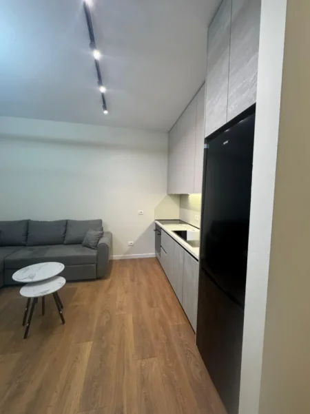 Tirane, shitet apartament 1+1 Kati 2, 48 m² 129.000 € (Kompleksi Colombo,Oxhaku)