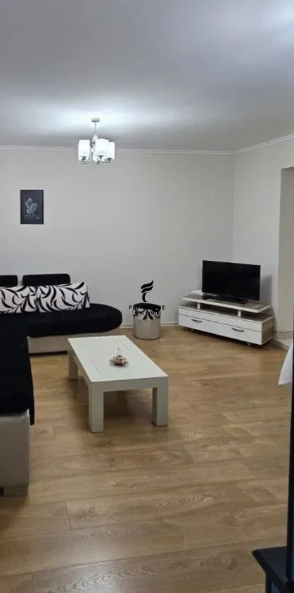 Tirane, jepet me qera apartament 1+1 Kati 4, 65 m² 550 € (VASIL SHANTO)