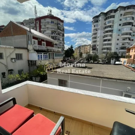 Tirane, jepet me qera shtepi 1+1 Kati 2, 75 m² 450 € (Don Bosko)