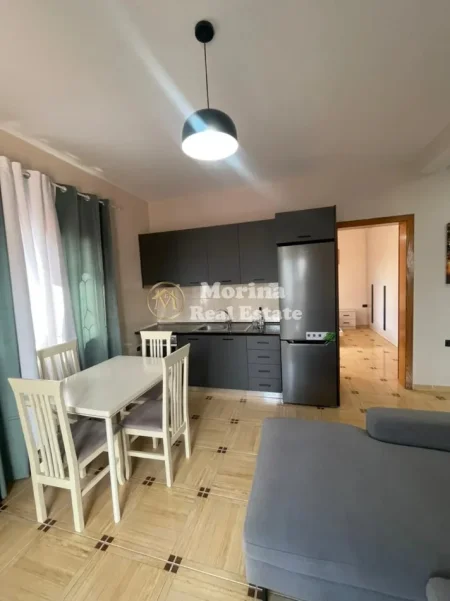 Tirane, jepet me qera shtepi 1+1 Kati 2, 75 m² 450 € (Don Bosko)