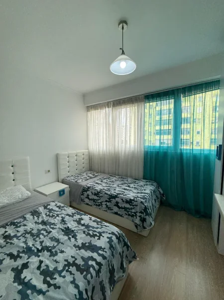 Tirane, jepet me qera apartament 2+1 Kati 3, 80 m² 600 € (Jordan Misja)