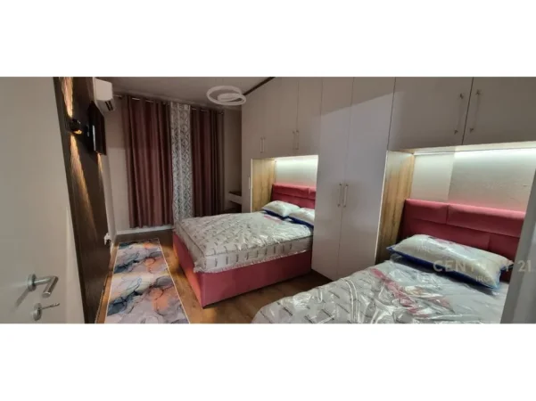 Tirane, jepet me qera apartament 1+1 Kati 7, 70 m² 590 € 