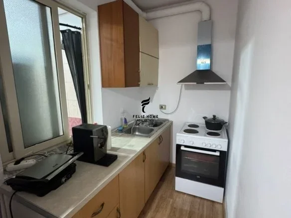 Tirane, jepet me qera apartament 1+1 Kati 3, 70 m² 450 € 