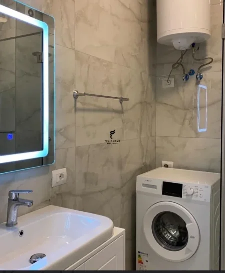 Tirane, jepet me qera apartament 1+1 Kati 6, 60 m² 600 € (SIRI KODRA)