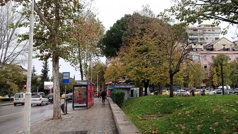 SHITET AMBIENT BIZNESI  TE SHALLVARET  500.000 €