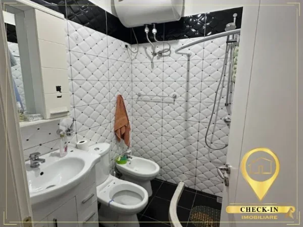 Tirane, shitet apartament 1+1+Aneks+Ballkon Kati 1, 85 m² 105.000 € (Fresku)