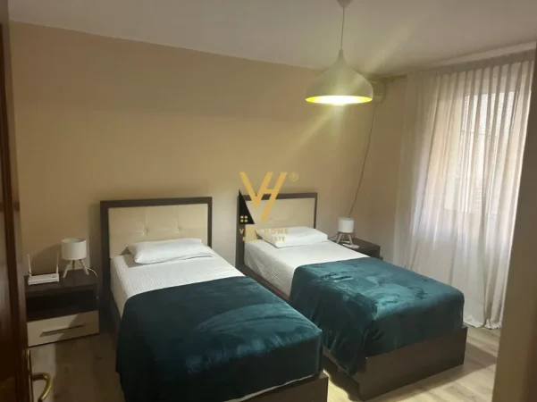 Tirane, jepet me qera apartament 2+1+Ballkon Kati 1, 90 m² 1.050 € (SHESHI WILLSON)