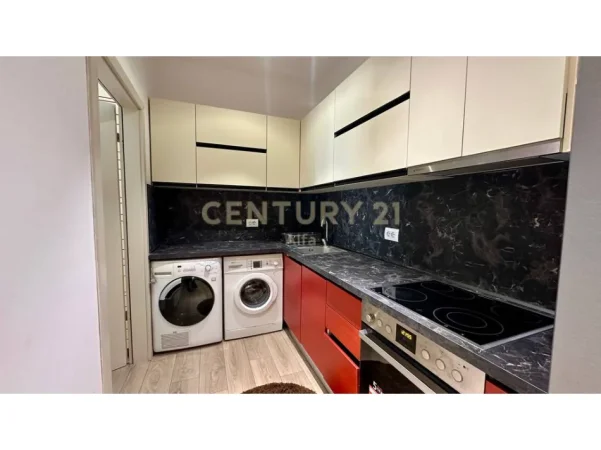 Tirane, shitet apartament 1+1 Kati 5, 64 m² 106.000 € (kodra e diellit)