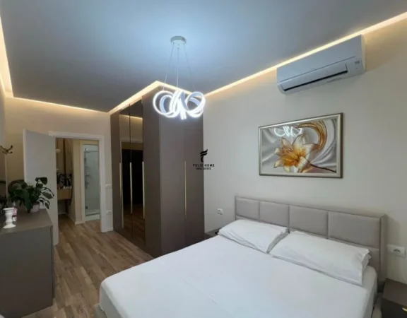Tirane, jepet me qera apartament 1+1 Kati 4, 65 m² 900 € (RRUGA E KOSOVAREVE)