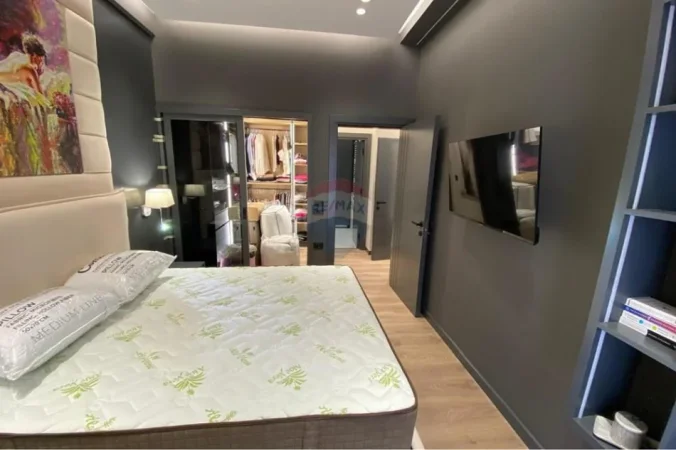 Tirane, jepet me qera 1+1 , 74 m² 950 € (Rruga e Kavajes)