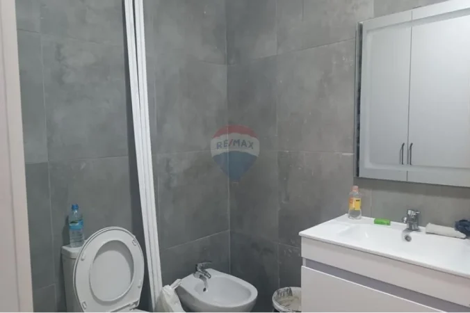 Tirane, shitet 1+1 , 60 m² 145.000 € (Rruga Jordan Misja)