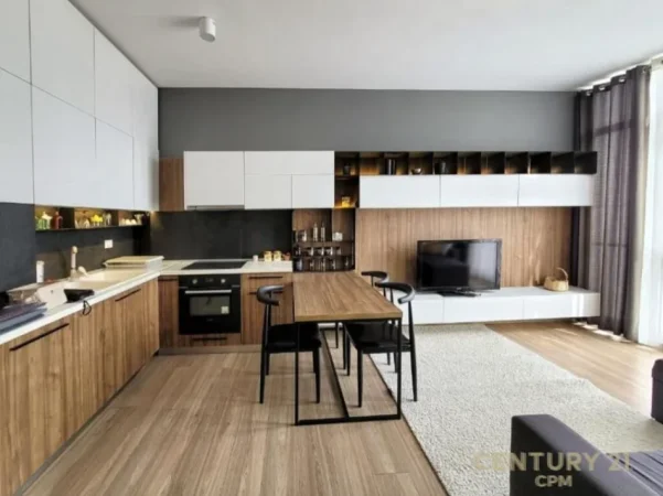 Tirane, jepet me qera apartament 1+1 Kati 5, 600 m² 600 € (komuna e parisit)