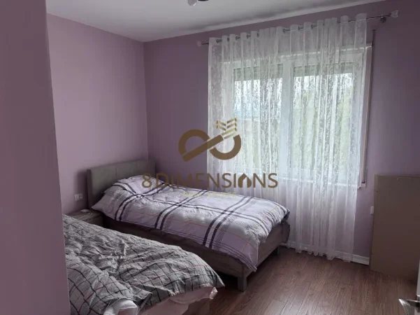 Tirane, jepet me qera apartament 2+1 Kati 2, 80 m² 700 € (rruga peti, liqeni i thate)