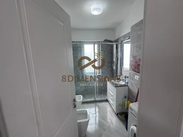 Tirane, jepet me qera apartament 2+1 Kati 2, 80 m² 700 € (rruga peti, liqeni i thate)