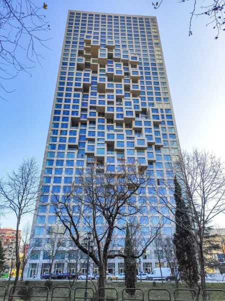 Tirane, shitet apartament 2+1 Kati 21, 201 m² 829.000 € (Qender)