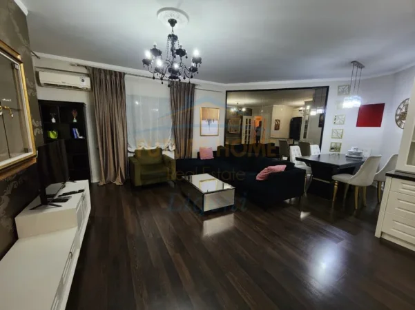 Tirane, jepet me qera apartament 2+1+Ballkon Kati 8, 115 m² 950 € (asim vokshi)