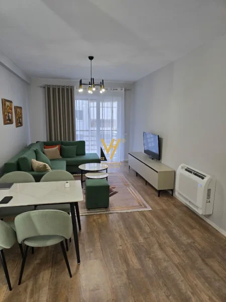 Tirane, jepet me qera apartament 1+1+Ballkon Kati 6, 74 m² 720 € (ZOGU I ZI)