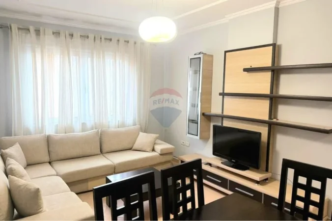 Tirane, jepet me qera 1+1+Aneks+Ballkon , 60 m² 500 € (Rruga Haxhi Hysendalliu)