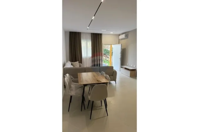 jepet me qera 1+1 , 70 m² 500 € (Ish Frigoriferi)