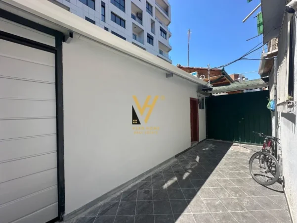Tirane, jepet me qera magazine Kati 0, 50 m² 520 € (RRUGA MUHAMET GJOLLESHA)
