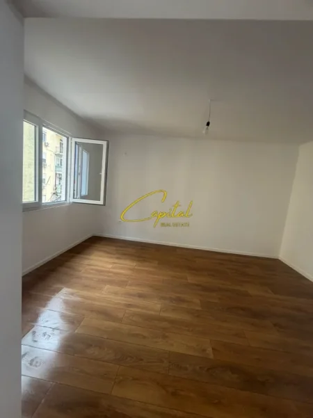 Tirane, jepet me qera apartament 1+1 Kati 5, 54 m² 98.000 € (PORCELANI)