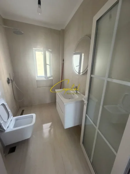 Tirane, jepet me qera apartament 1+1 Kati 5, 54 m² 98.000 € (PORCELANI)