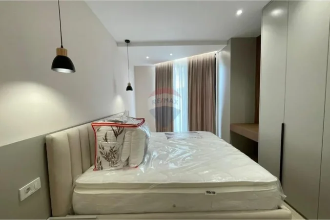 Tirane, jepet me qera 1+1 , 950 m² 75 € (Rruga Mine Peza)