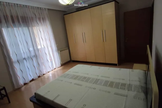 Tirane, jepet me qera apartament 1+1+Ballkon Kati 10, 70 m² 630 € (shkolla e baletit)