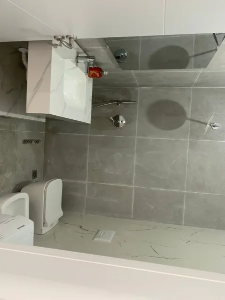 Tirane, jepet me qera 2+1+Aneks+Ballkon Kati 3, 70 m² 500 € (Farke)