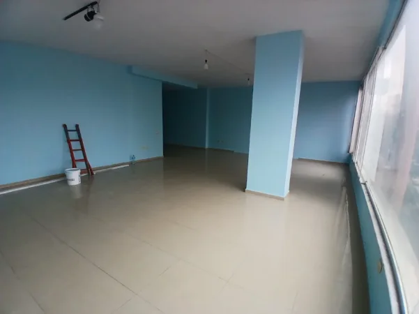Tirane, shitet ambjent biznesi Kati 1, 87 m² 145.000 € (Rruga 3 deshmoret)