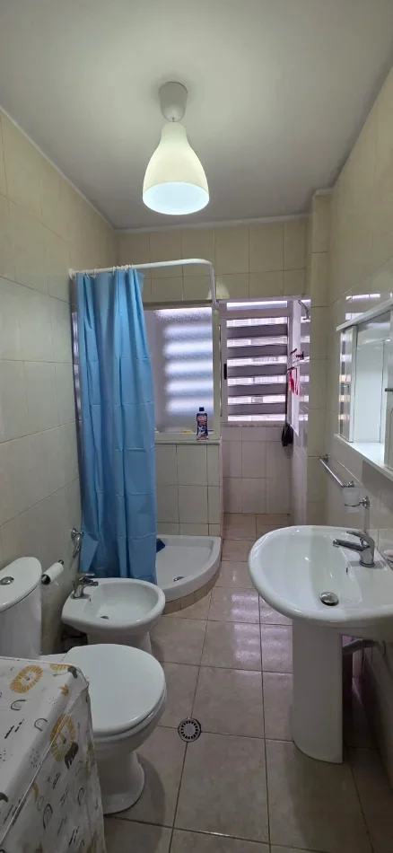 Tirane, shes apartament 1+1 Kati 8, 45 m² 105.000 € (Fusha e aviacionit)