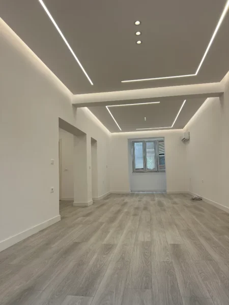 Tirane, jepet me qera Kati 1, 90 m²