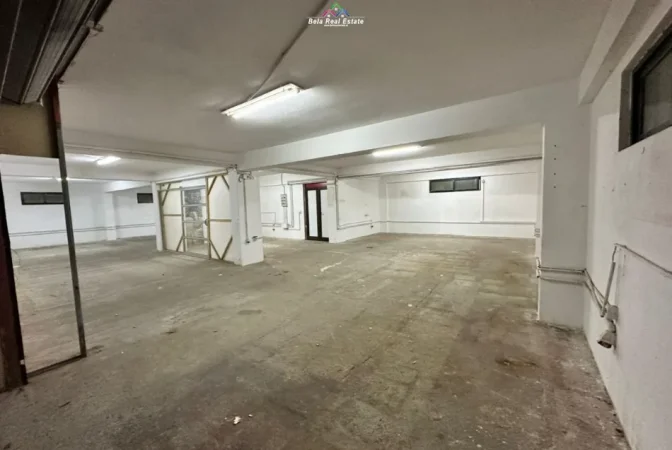 Tirane, jepet me qera ambjent biznesi Kati 0, 480 m² 1.050 € (don bosko)