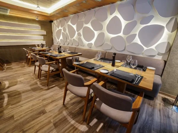 Tirane, jepet me qera bar-resorant , 160 m² 3.500 € (Tirane e Re STADIUMI DINAMO)