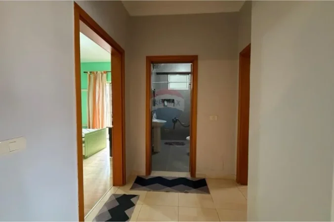 Tirane, jepet me qera apartament 2+1+Ballkon Kati 5, 120 m² 750 € (Rruga Dritan Hoxha, Zogu i Zi)