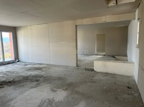 Tirane, jepet me qera ambjent biznesi Kati 4, 800 m² 8.500 € (Kodra e Diellit)