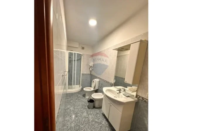 Tirane, jepet me qera apartament , 97 m² 950 € 