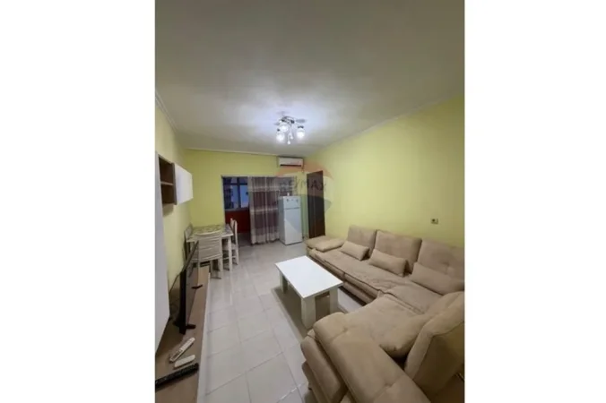 Tirane, jepet me qera apartament , 58 m² 500 € 